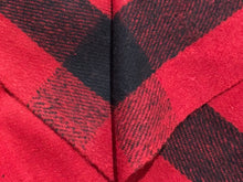 Load image into Gallery viewer, Blankets:  Vintage Camp-Style
